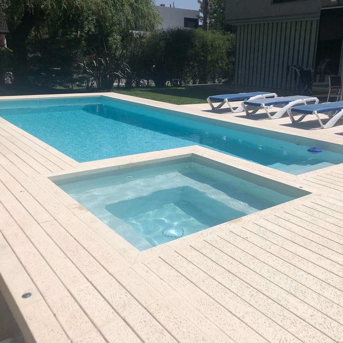 Piscina con jacuzzi integrado, Country Club El Carmen, Hudson