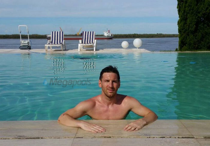 Piscina familiar de Lionel Messi en Arroyo Seco, Santa Fe, construida por Megapools en 2014